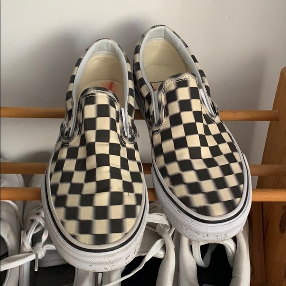 vans checkerboard blur slip-ons - Picture 2 of 5